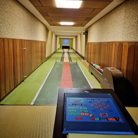 Zum Burghof فندق *