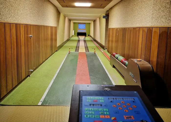 Zum Burghof 酒店 *